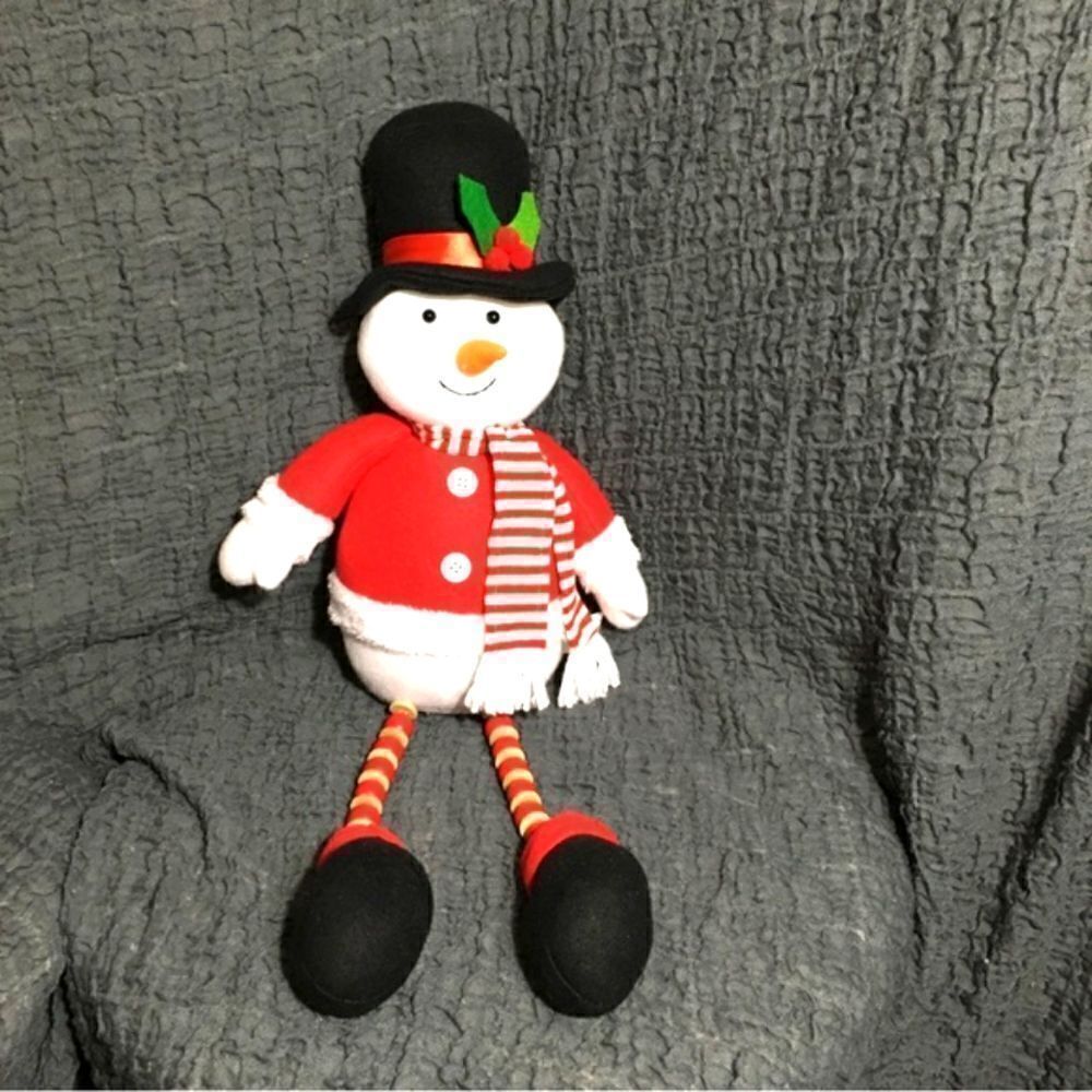 NWT Sitting Stuffed Snowman